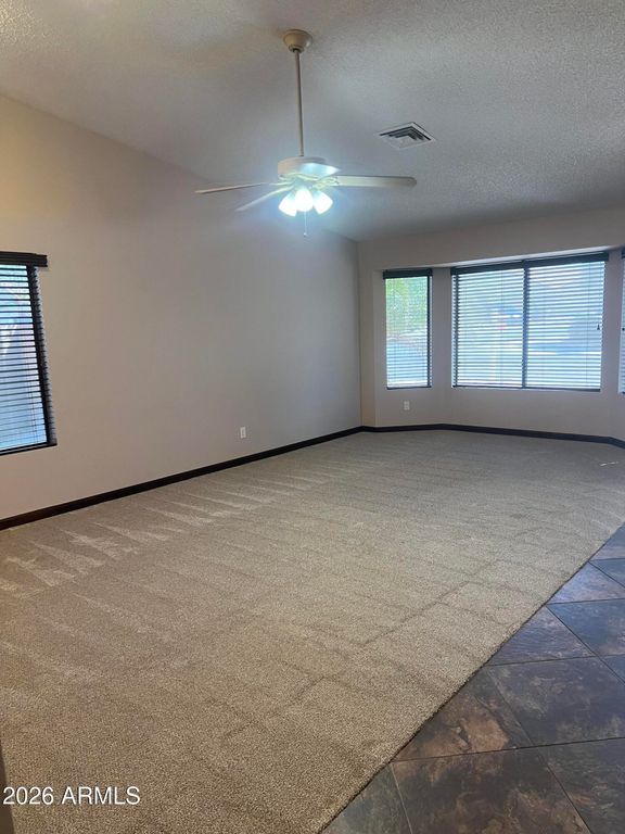 Image 8 of property listing at 14844 S 27TH Way, Phoenix, AZ 85048