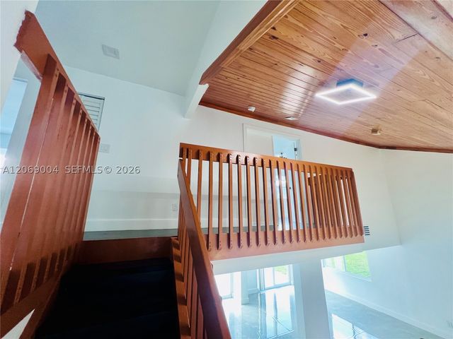 750 SW 98th Ave, Pembroke Pines, FL 33025