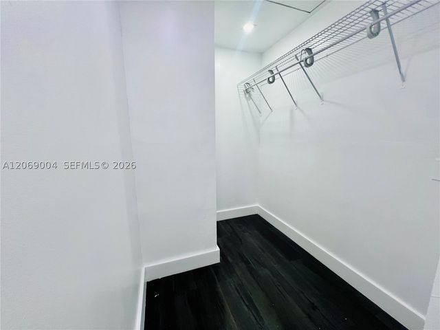 750 SW 98th Ave, Pembroke Pines, FL 33025