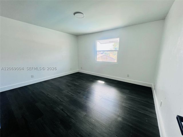 750 SW 98th Ave, Pembroke Pines, FL 33025