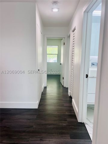 750 SW 98th Ave, Pembroke Pines, FL 33025