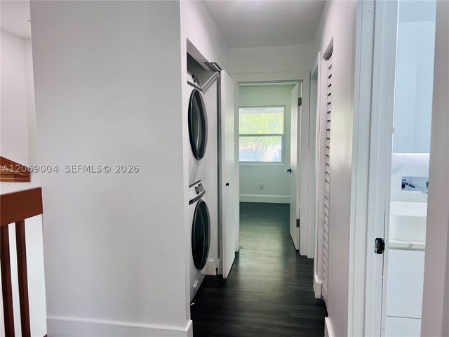750 SW 98th Ave, Pembroke Pines, FL 33025
