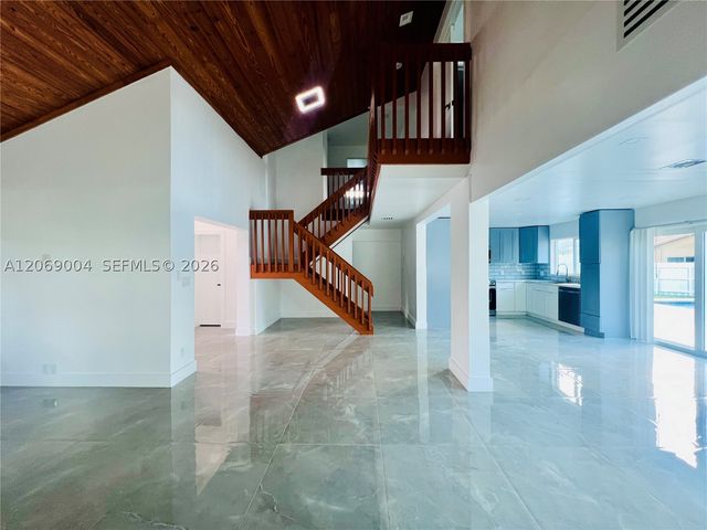 750 SW 98th Ave, Pembroke Pines, FL 33025