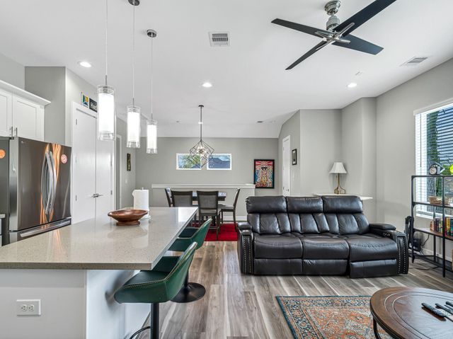 240 Julia Street A, Houston, TX 77022