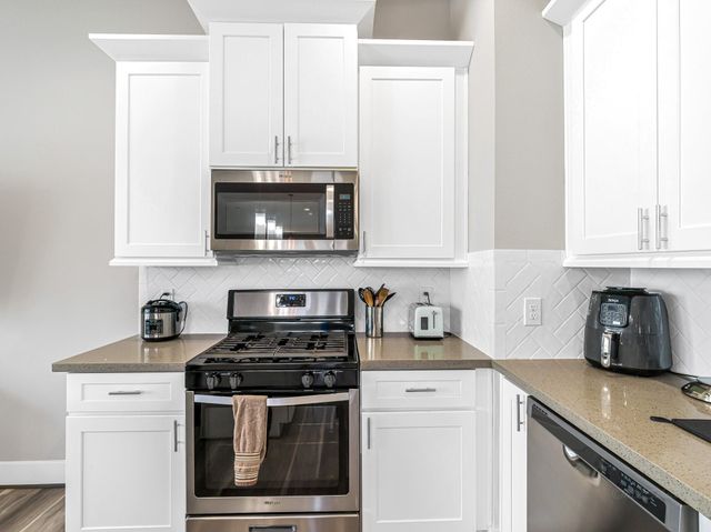 240 Julia Street A, Houston, TX 77022