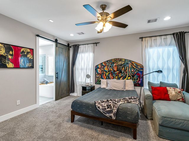 240 Julia Street A, Houston, TX 77022