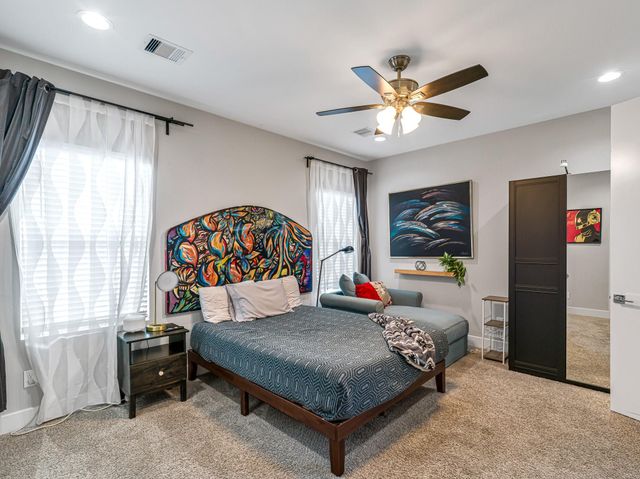 240 Julia Street A, Houston, TX 77022