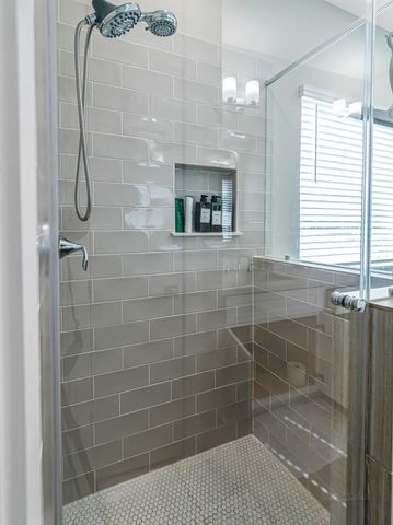 240 Julia Street A, Houston, TX 77022
