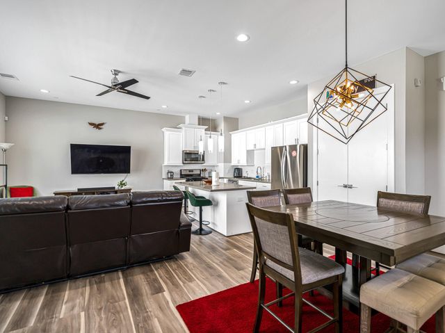 240 Julia Street A, Houston, TX 77022