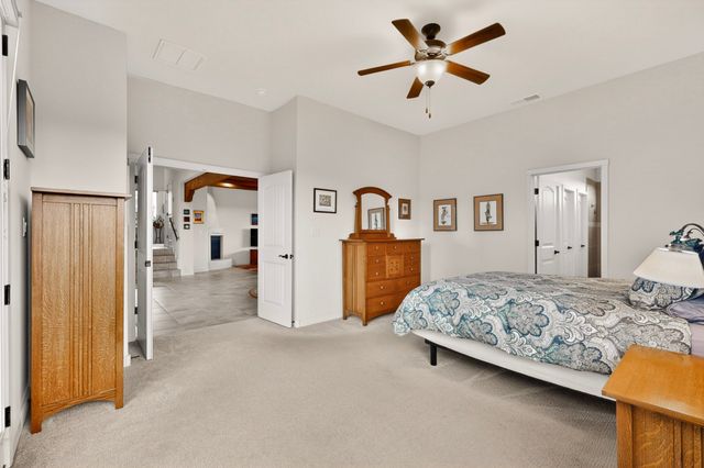 35 Via Tessera, Santa Fe, NM 87507