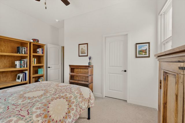35 Via Tessera, Santa Fe, NM 87507