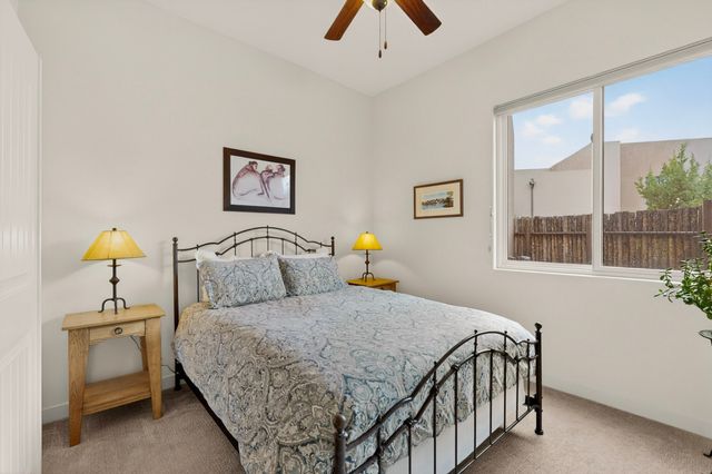 35 Via Tessera, Santa Fe, NM 87507