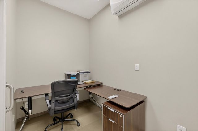 35 Via Tessera, Santa Fe, NM 87507