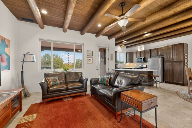 35 Via Tessera, Santa Fe, NM 87507