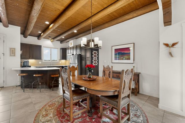 35 Via Tessera, Santa Fe, NM 87507