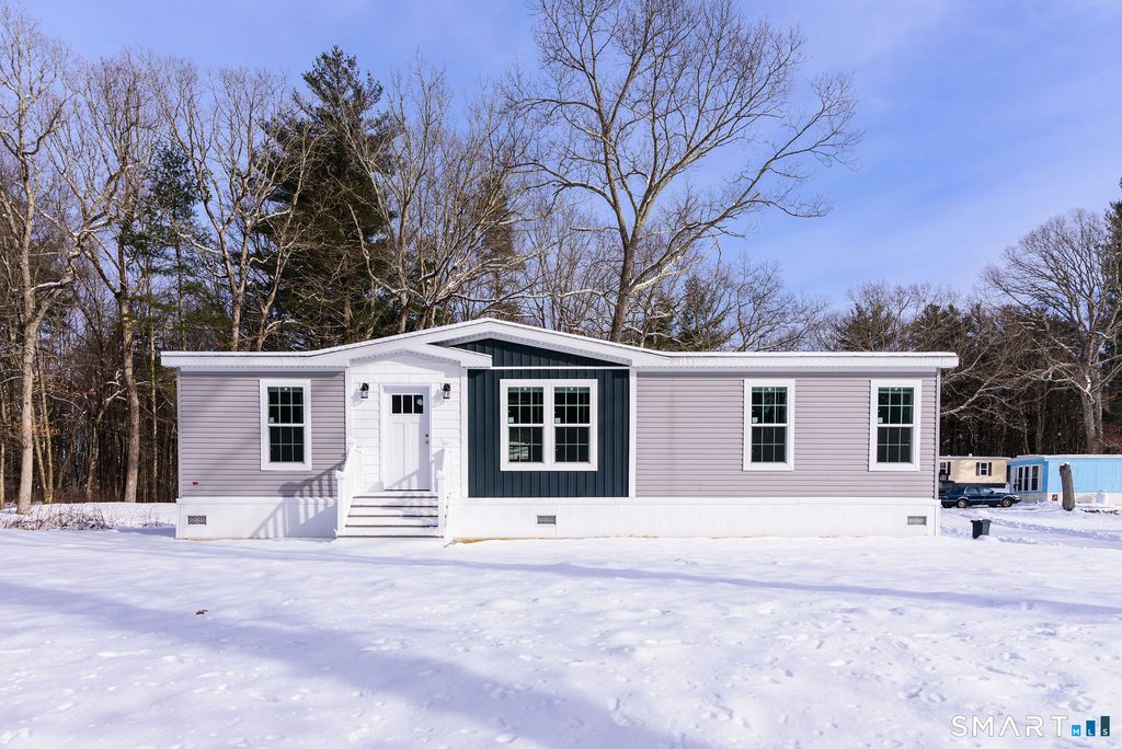 23 Bailey Hill Village, Killingly, CT 06239