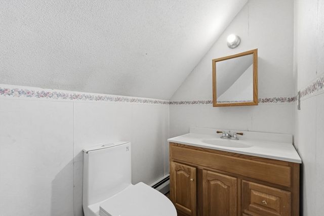 93 Beaver Lake Rd, Ware, MA 01082