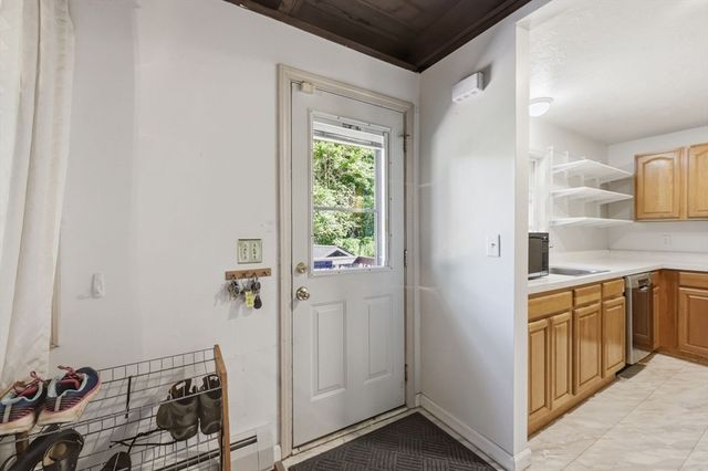 93 Beaver Lake Rd, Ware, MA 01082