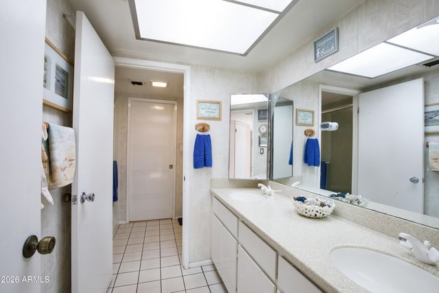 4615 W HAYWARD Avenue, Glendale, AZ 85301