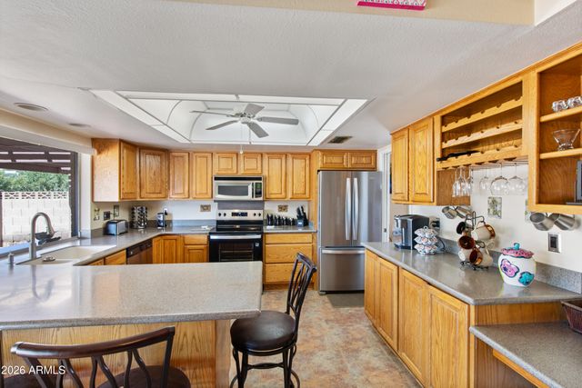 4615 W HAYWARD Avenue, Glendale, AZ 85301