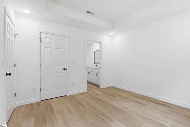 16 Poplar Street, Woodruff, SC 29388