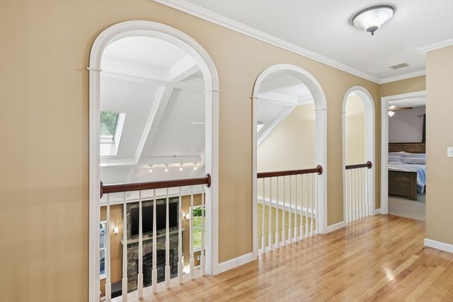 2 Highview Cir, Wilbraham, MA 01095