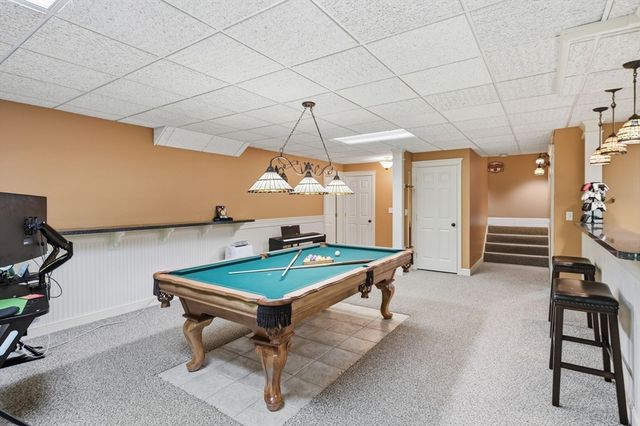 2 Highview Cir, Wilbraham, MA 01095