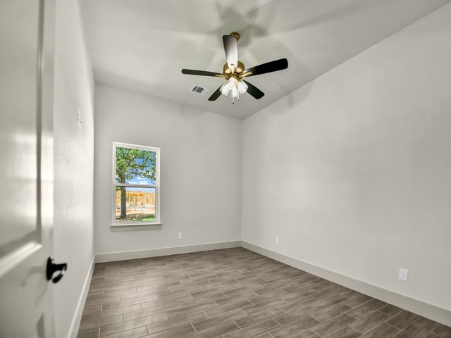 148 Daggett Drive, Decatur, TX 76234