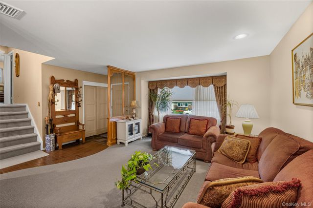 2476 Florin Court, Bellmore, NY 11710