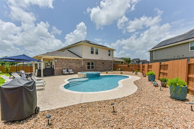 2501 Staplewood Springs Drive, Pearland, TX 77089