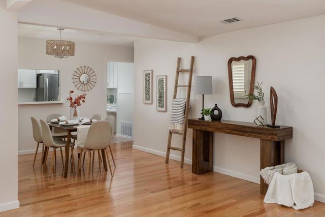 4549 Lyric Lane, San Diego, CA 92117