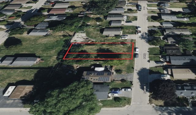 1316 N Oak Avenue, Round Lake Beach, IL 60073