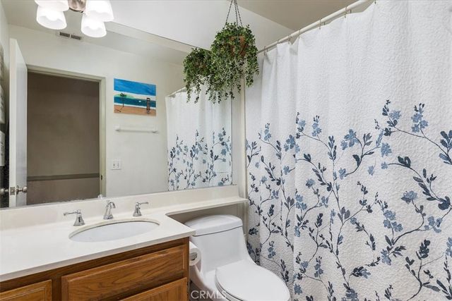 142 N Terra Cotta Road, Lake Elsinore, CA 92530