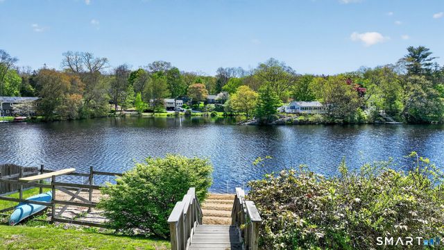 48 Lakeside Drive, Guilford, CT 06437