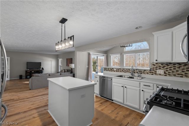 7545 Diamondback Avenue NW, Canal Fulton, OH 44614