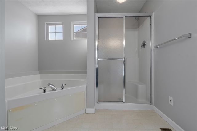 7545 Diamondback Avenue NW, Canal Fulton, OH 44614