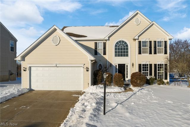 7545 Diamondback Avenue NW, Canal Fulton, OH 44614