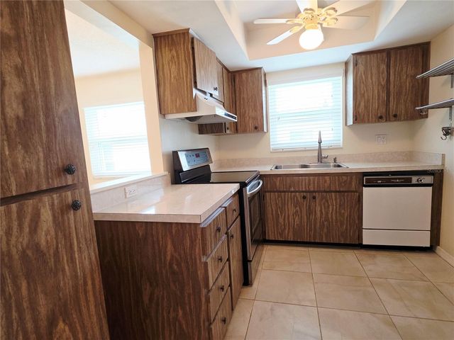 3439 MACLAREN DRIVE, Palm Harbor, FL 34684