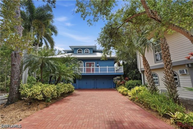 3814 Survey CIR, Bonita Springs, FL 34134