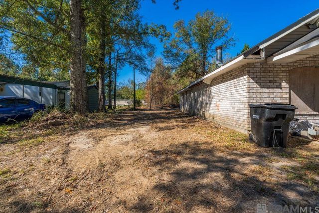 43169 Hinson Rd, Hammond, LA 70403