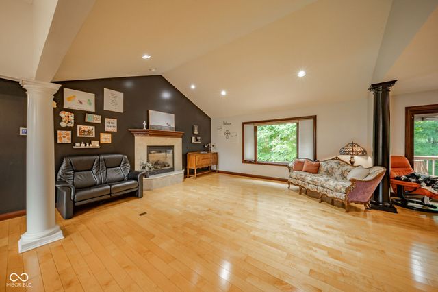 10 Stratford Way, Danville, IN 46122