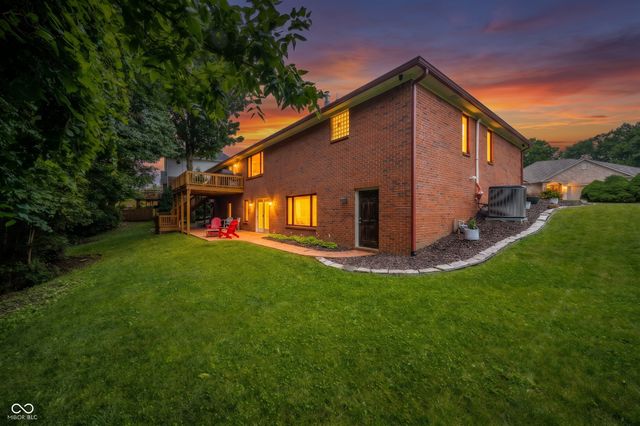 10 Stratford Way, Danville, IN 46122