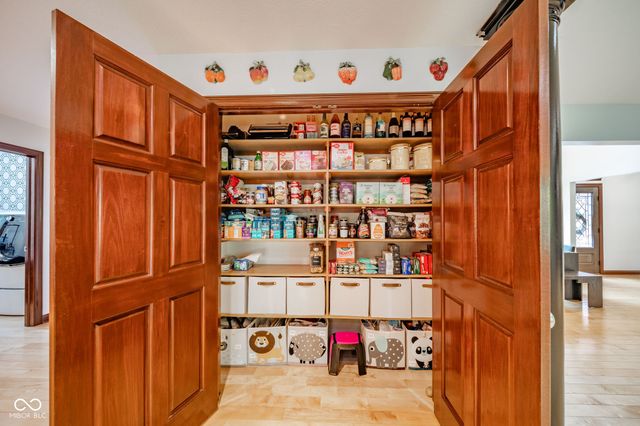 10 Stratford Way, Danville, IN 46122