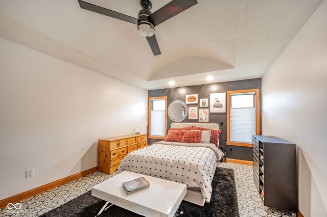 10 Stratford Way, Danville, IN 46122
