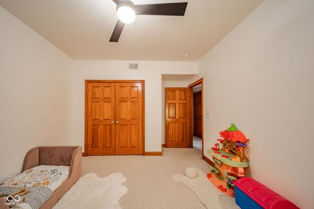 10 Stratford Way, Danville, IN 46122