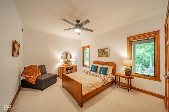 10 Stratford Way, Danville, IN 46122