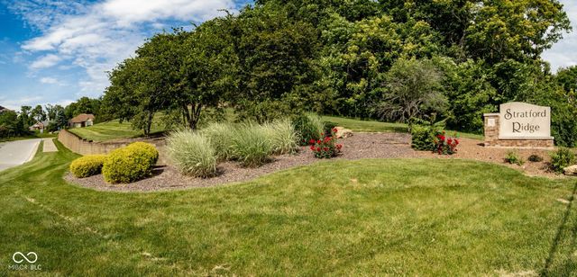 10 Stratford Way, Danville, IN 46122