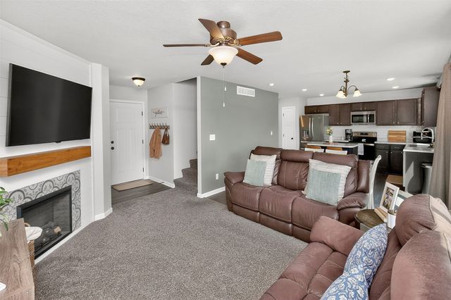 117 NE Cedar Lane, Elkhart, IA 50073