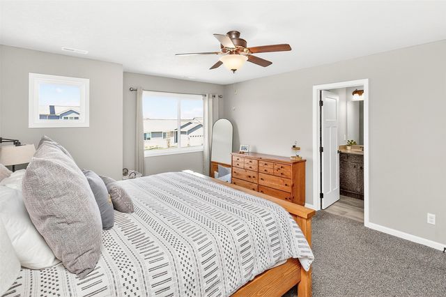 117 NE Cedar Lane, Elkhart, IA 50073