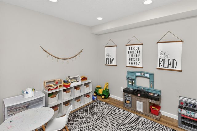 117 NE Cedar Lane, Elkhart, IA 50073